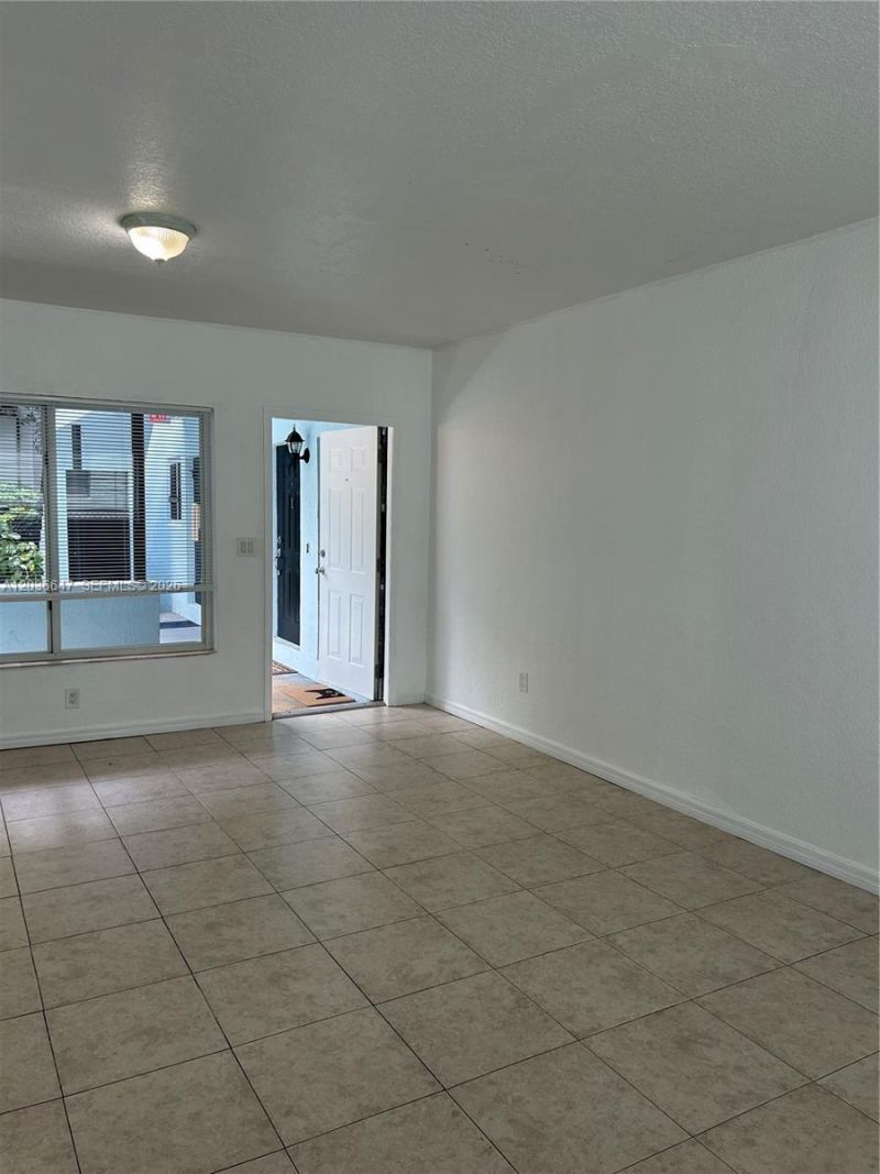 1945 Calais Dr , Unit 3, Miami Beach, FL 33141 Photo