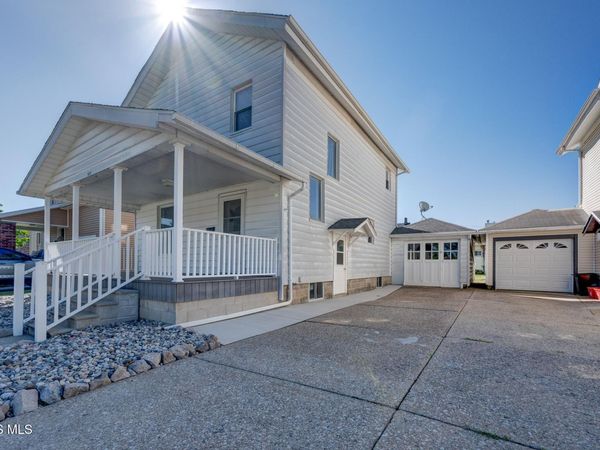 409 W Washington Street , Napoleon, OH 43545