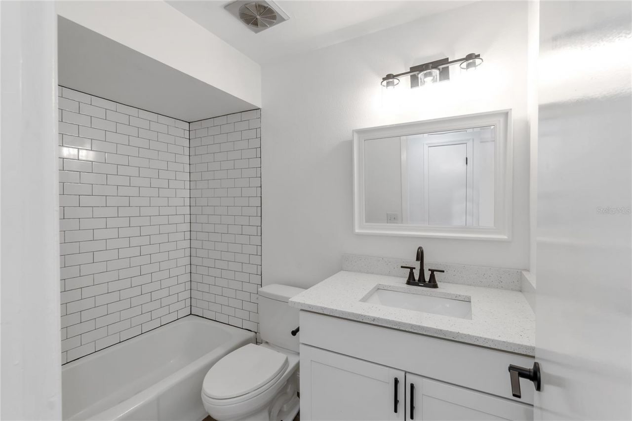 3420 29th Street Court E, Bradenton, FL 34208 Photo