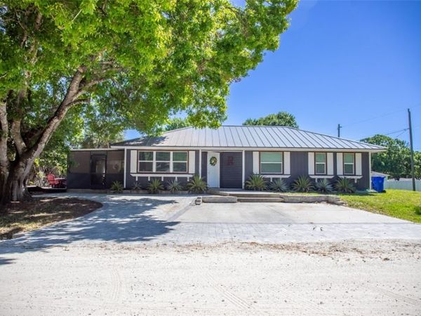 6095 7th Street, Vero Beach, FL 32968