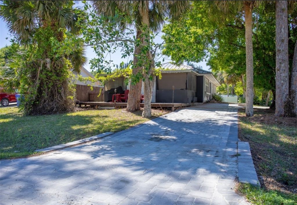 6095 7th Street, Vero Beach, FL 32968 Photo