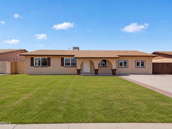 4213 W SUNNYSIDE Avenue, Phoenix, AZ 85029