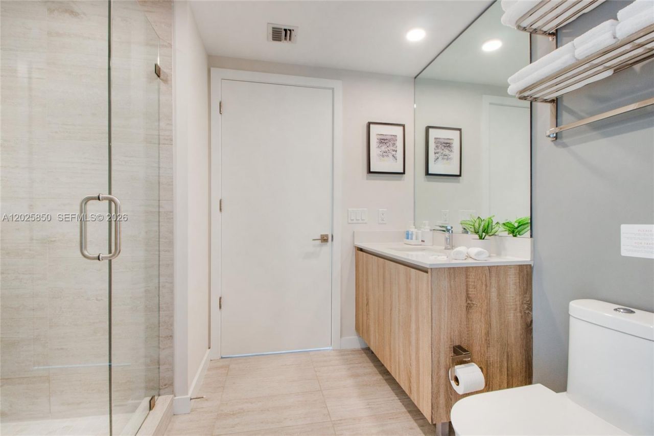 3900 Biscayne Blvd , Unit S-1110, Miami, FL 33137 Photo