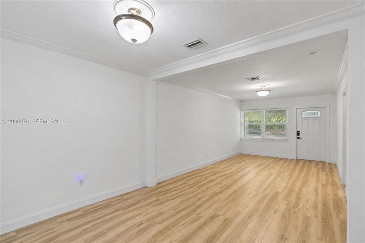 2530 SW 27th St , Unit 2532, Miami, FL 33133 Photo