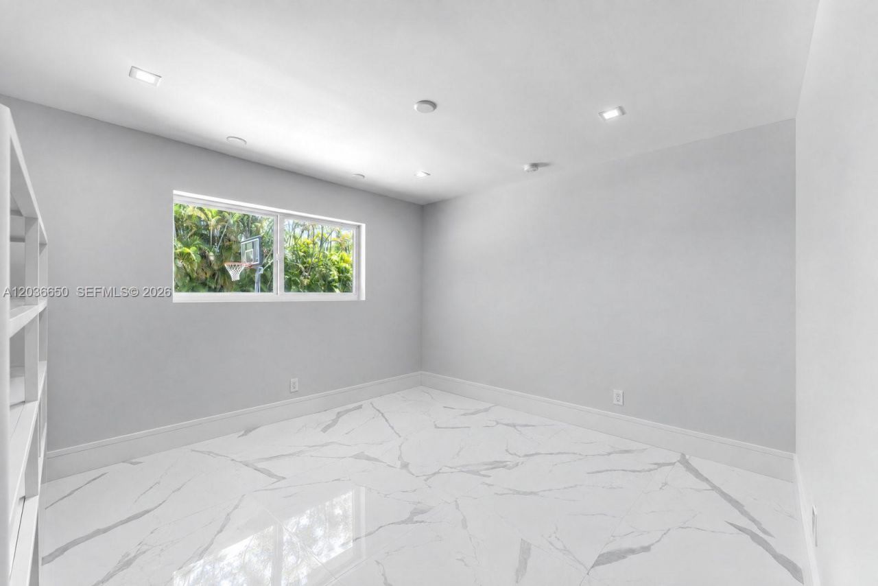 6561 Marlin Dr, Coral Gables, FL 33158 Photo