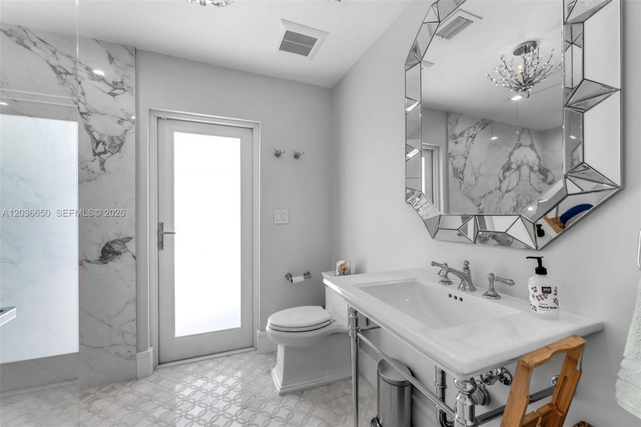 6561 Marlin Dr , Coral Gables, FL 33158 Photo