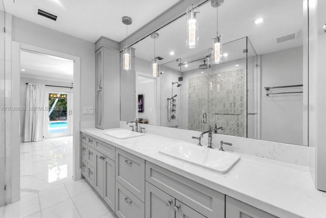 6561 Marlin Dr, Coral Gables, FL 33158 Photo