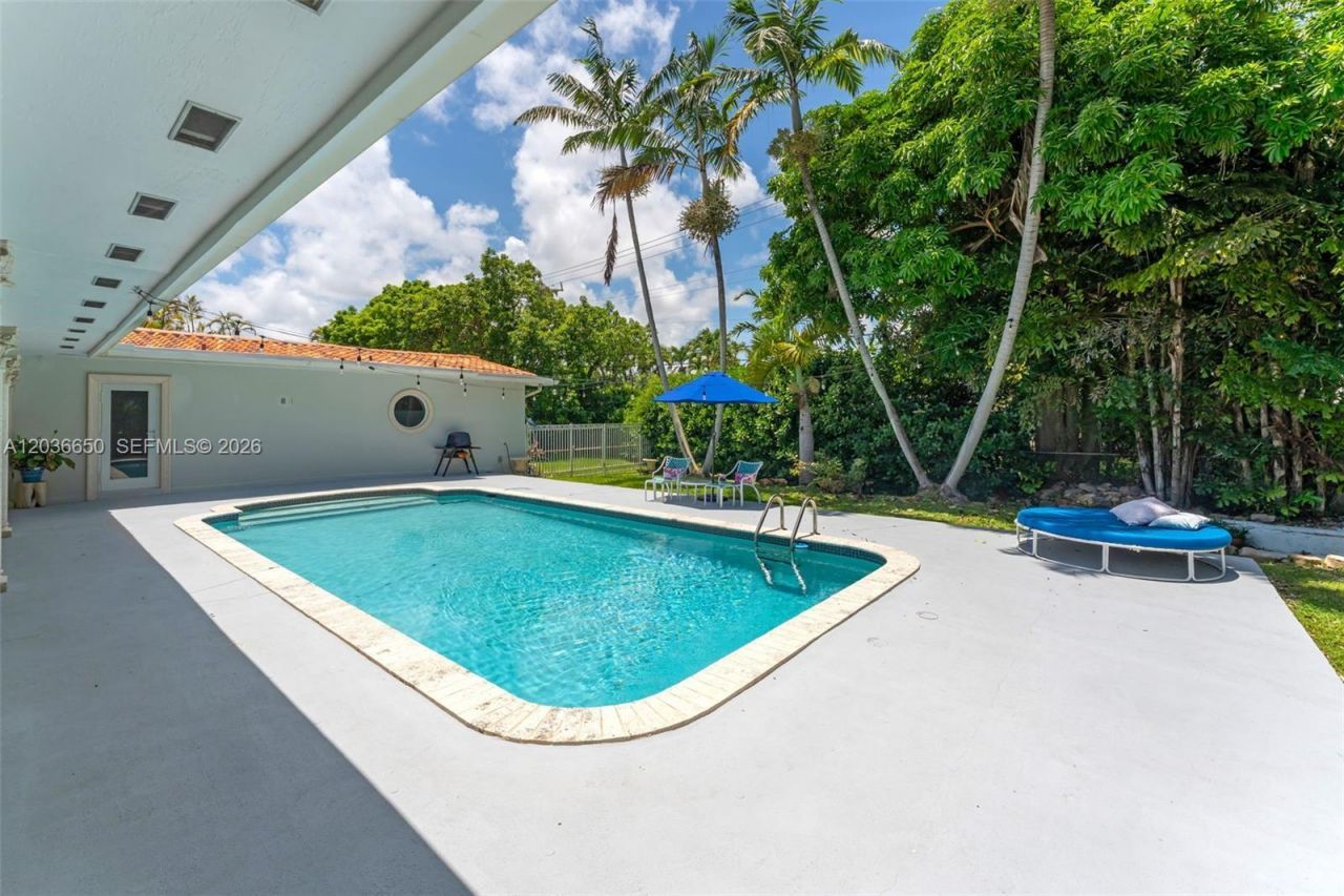 6561 Marlin Dr , Coral Gables, FL 33158 Photo