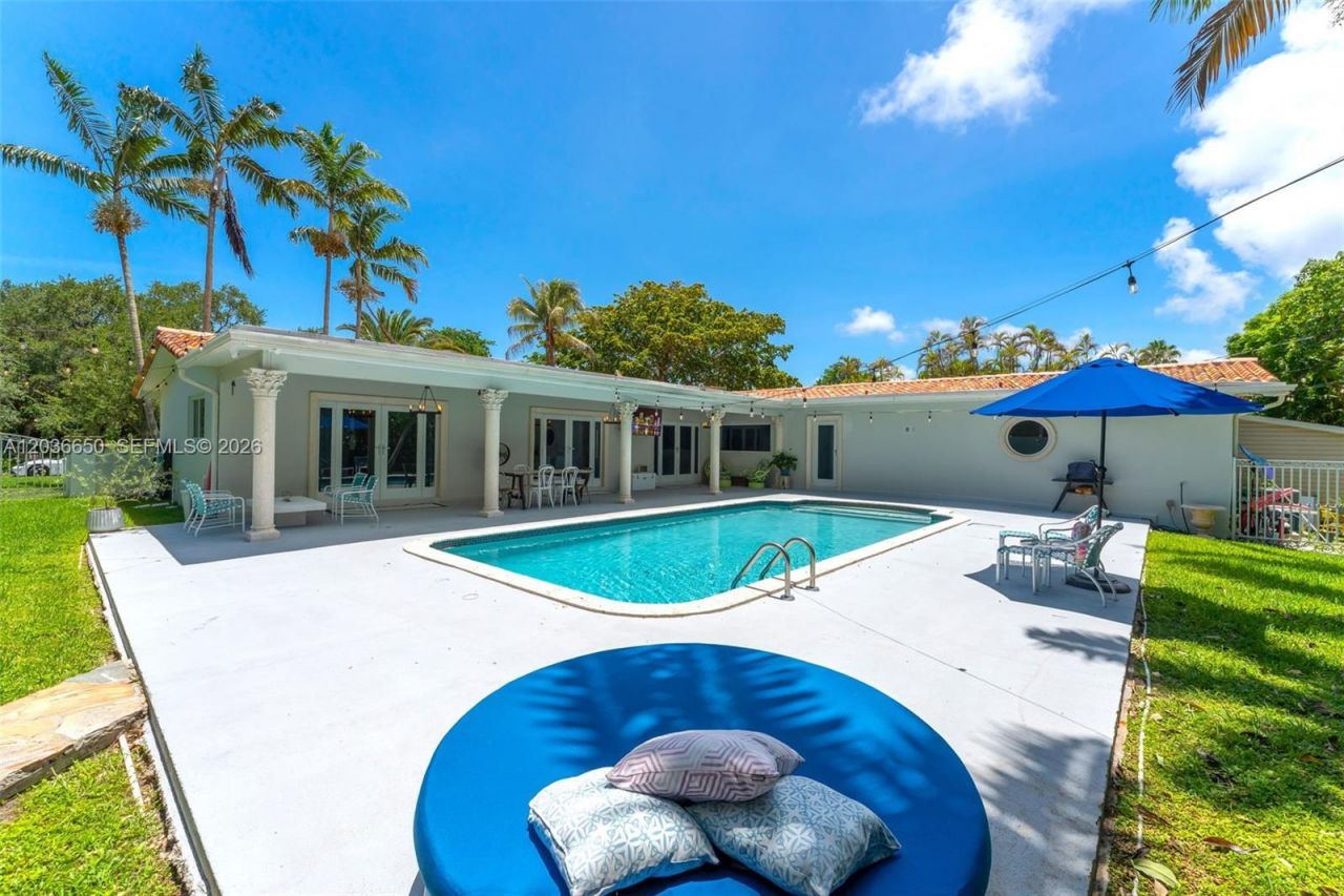 6561 Marlin Dr , Coral Gables, FL 33158 Photo