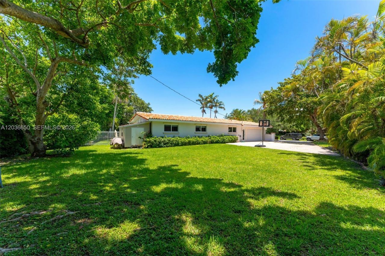 6561 Marlin Dr , Coral Gables, FL 33158 Photo