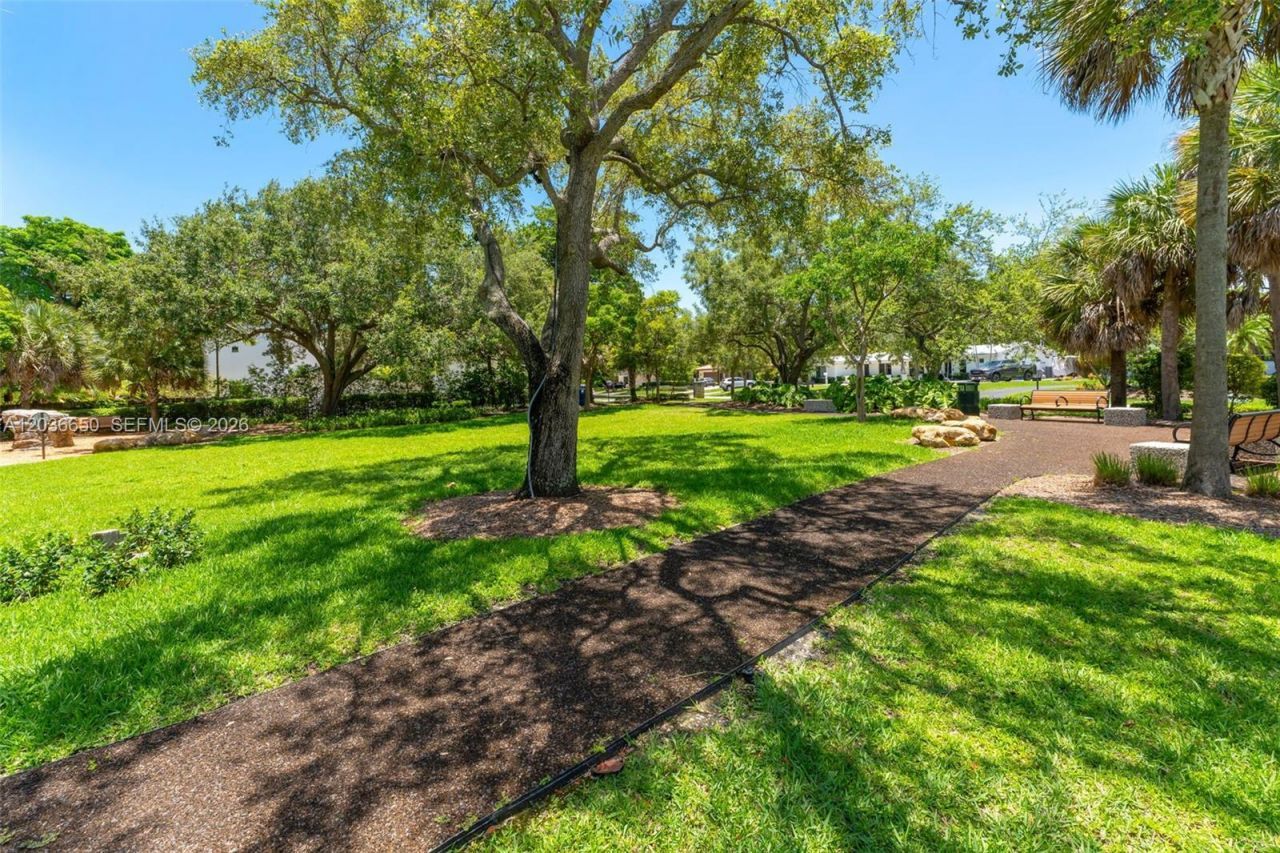 6561 Marlin Dr , Coral Gables, FL 33158 Photo