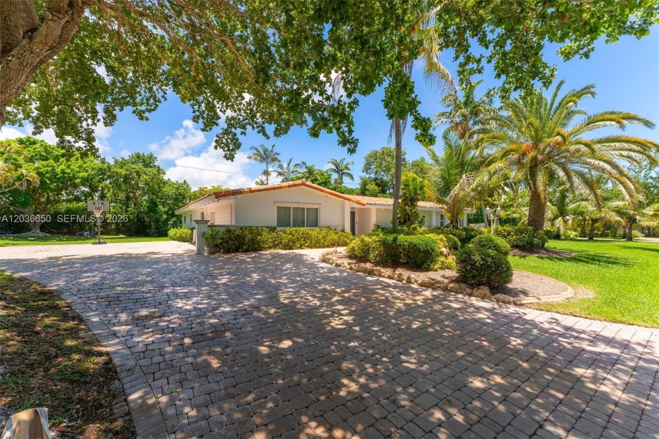 6561 Marlin Dr , Coral Gables, FL 33158 Photo
