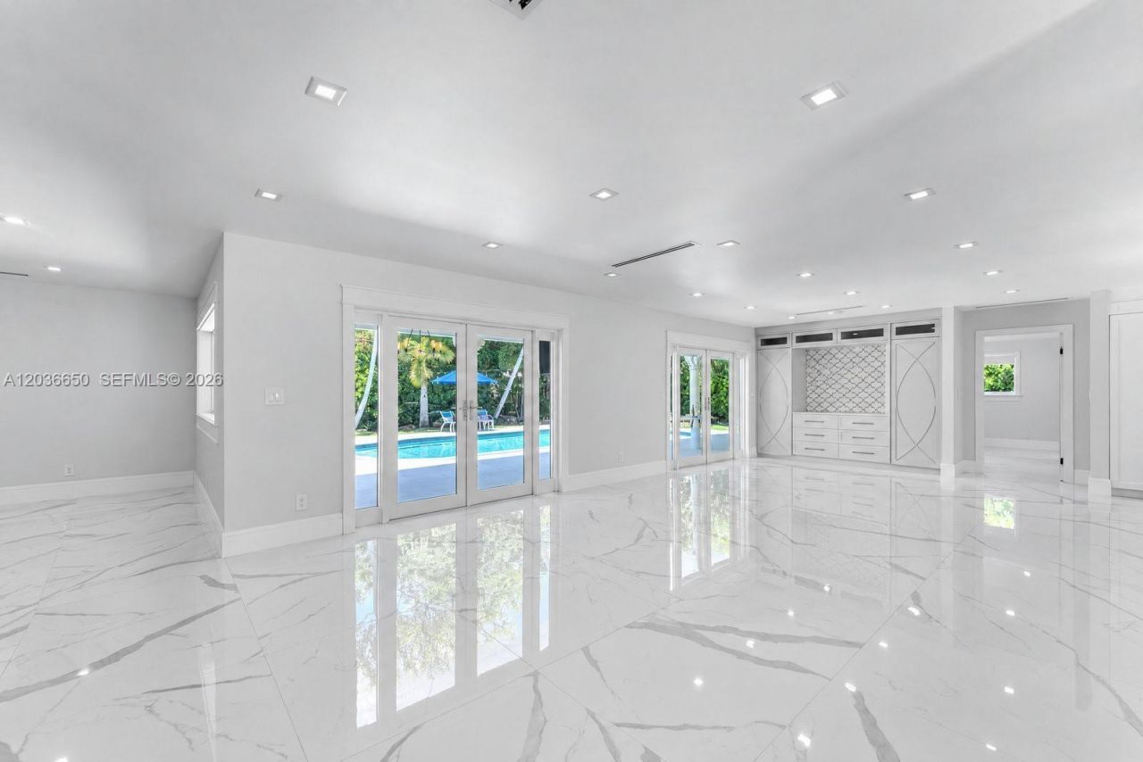 6561 Marlin Dr, Coral Gables, FL 33158 Photo