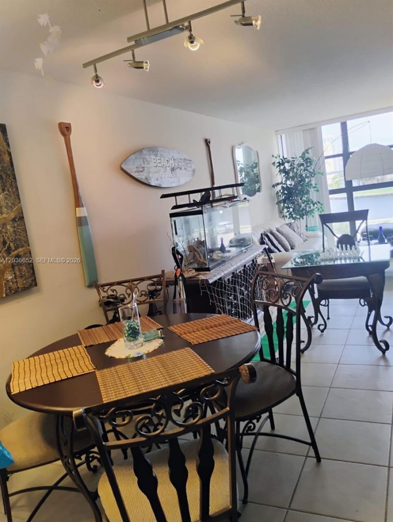 200 Leslie Dr , Unit 324, Hallandale Beach, FL 33009 Photo