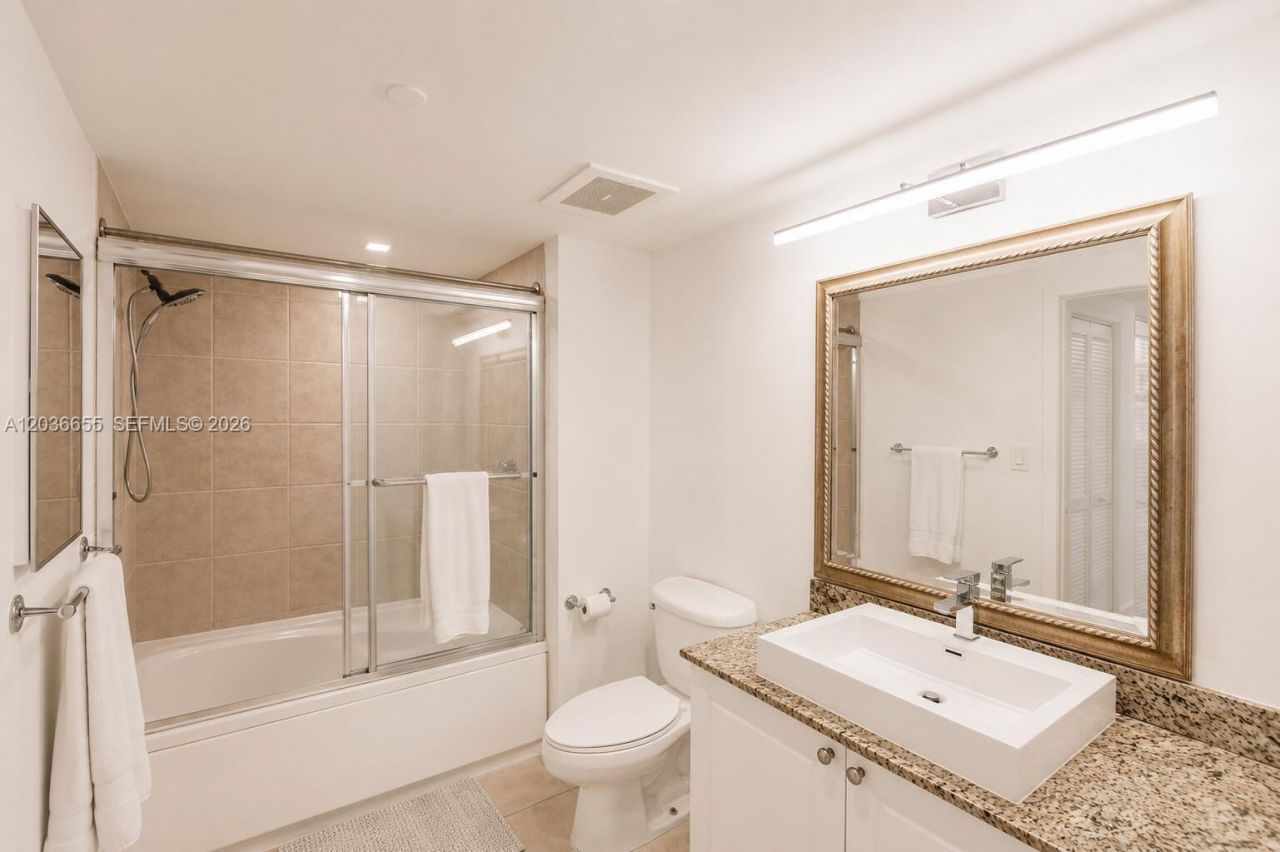 19501 W Country Club Dr , Unit 1903, Aventura, FL 33180 Photo