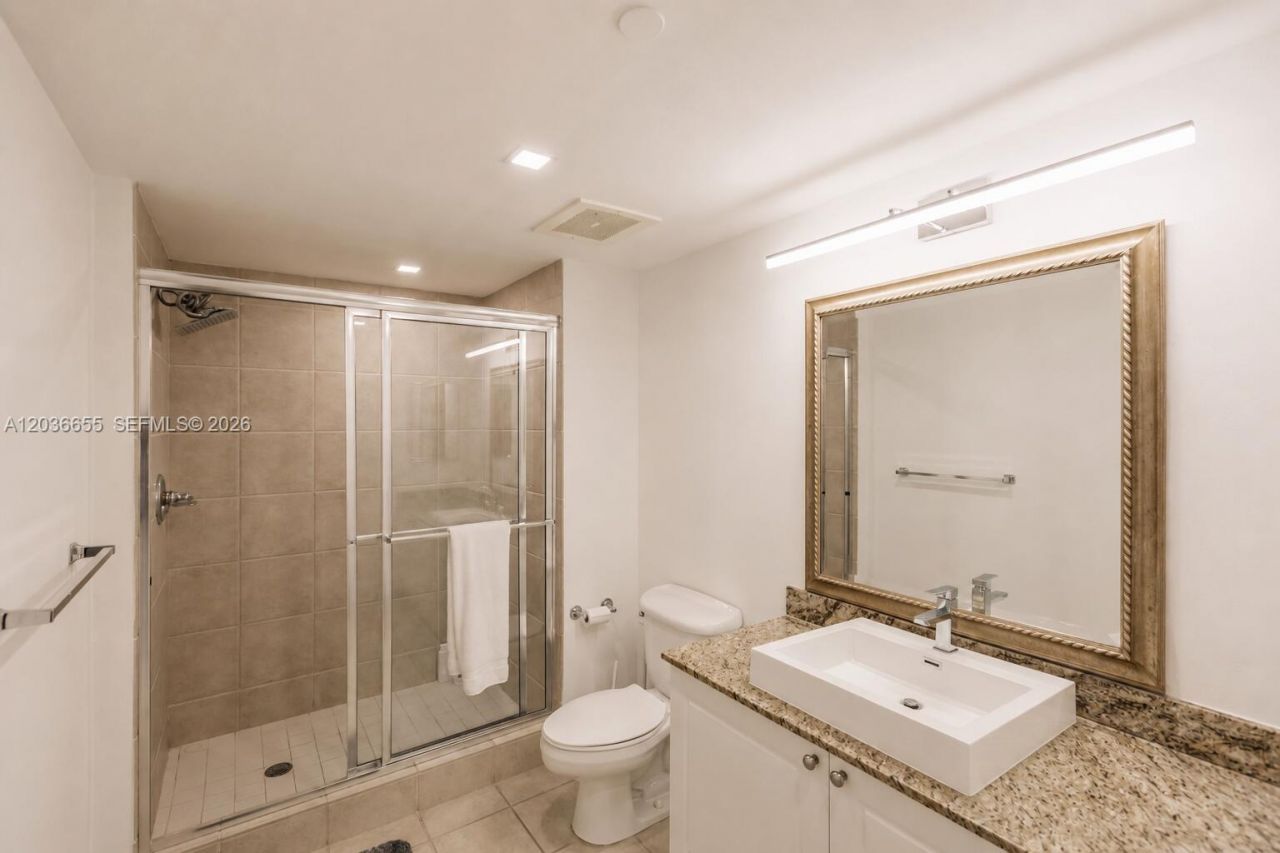 19501 W Country Club Dr , Unit 1903, Aventura, FL 33180 Photo