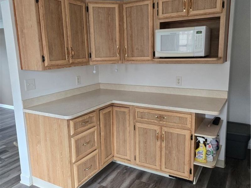 1024 Quentin Road, Eastlake, OH 44095 Photo 3