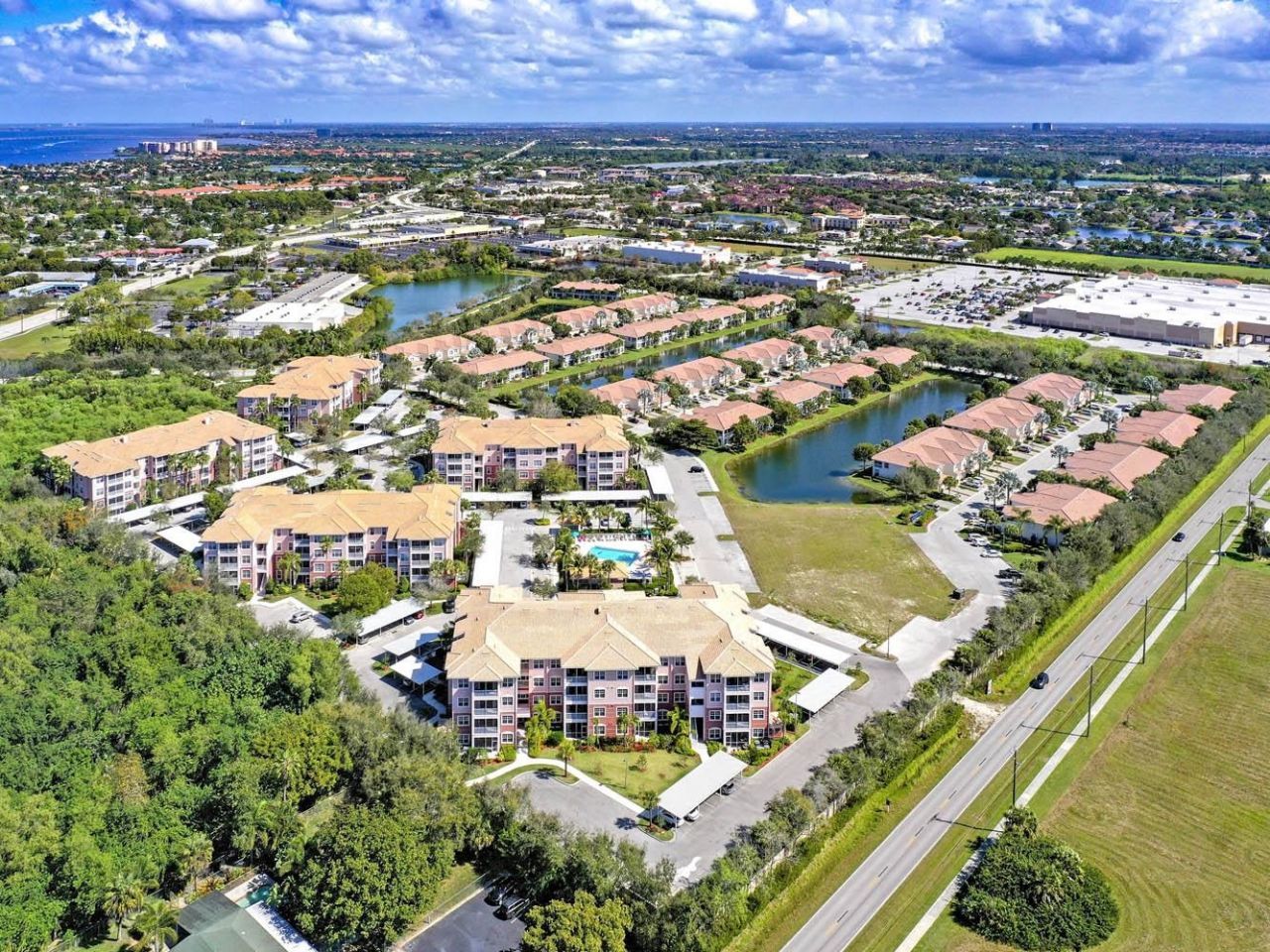 11620 Navarro Way, Unit 2404, Fort Myers, FL 33908 Photo