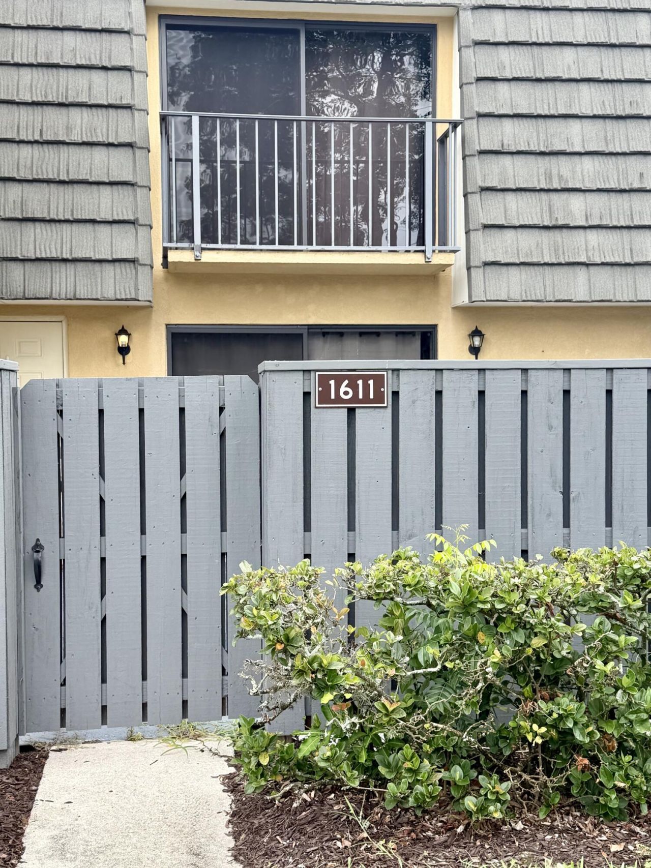 1611 16th Way, West Palm Beach, FL 33407 Photo