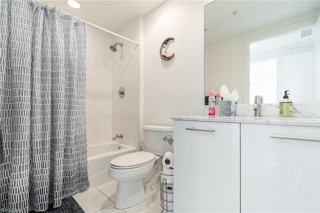 3000 Oasis Grand Blvd, Unit 801, Fort Myers, FL 33916 Photo