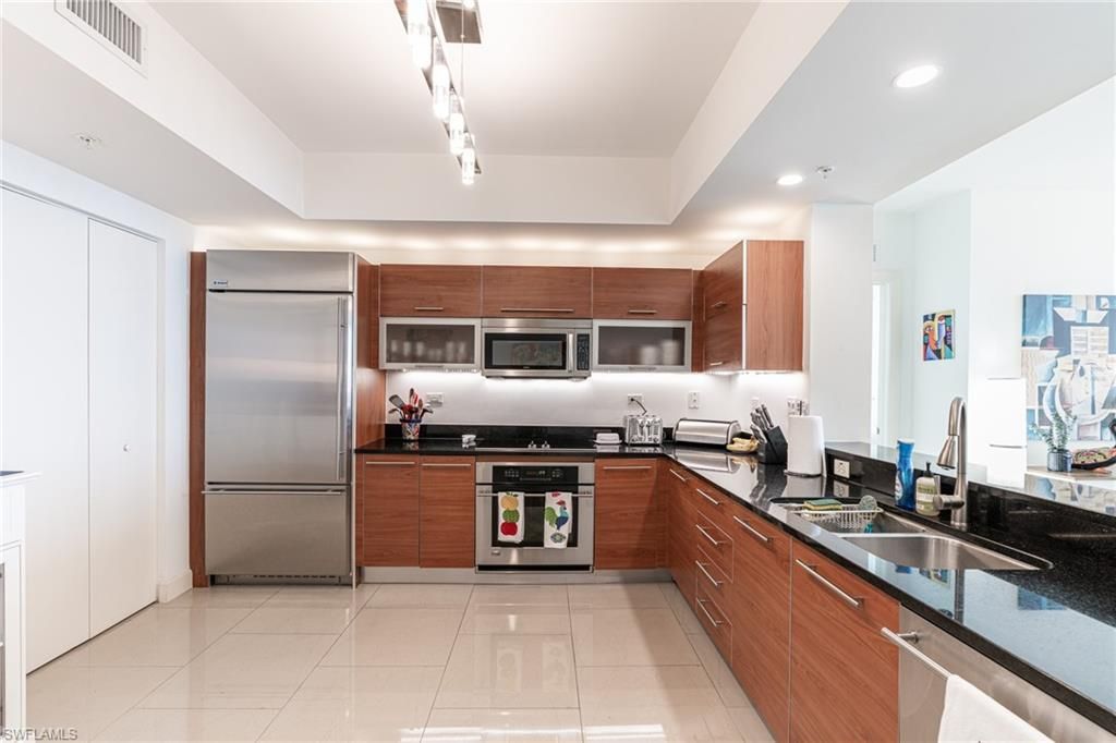 3000 Oasis Grand Blvd, Unit 801, Fort Myers, FL 33916 Photo