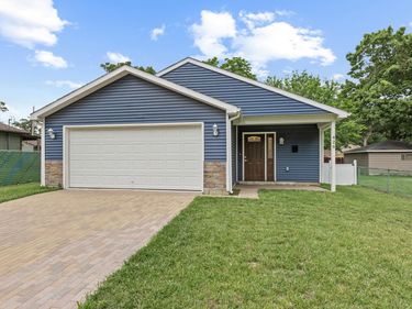426 S Liberty Street , Hobart, IN 46342