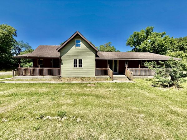 8655 S Main Street, Ora, IN 46968