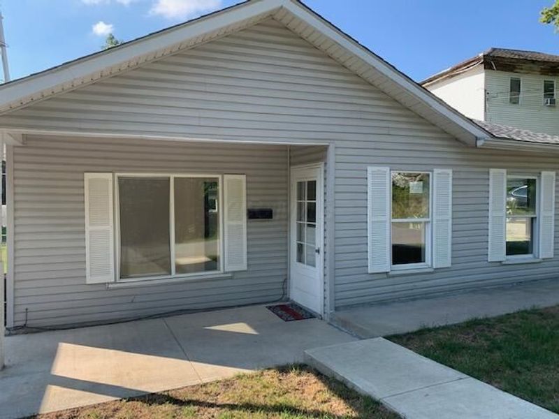 138 N Madison Road , London, OH 43140 Photo 5