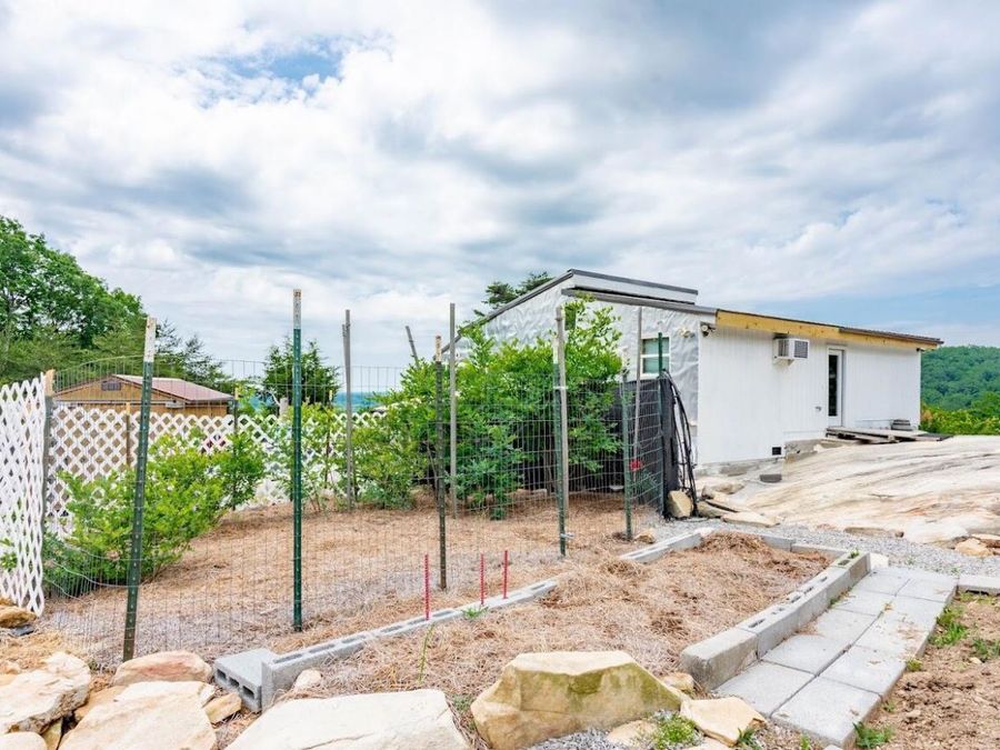 Property Image 40
