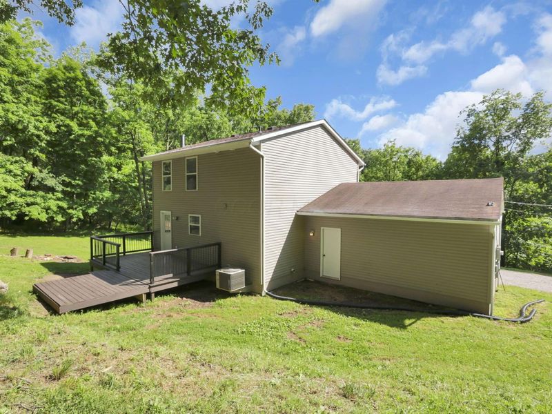 12470 Houdeshell Road NE, Saint Louisville, OH 43071 Photo 23