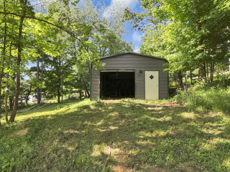 12470 Houdeshell Road NE, Saint Louisville, OH 43071 Photo 32