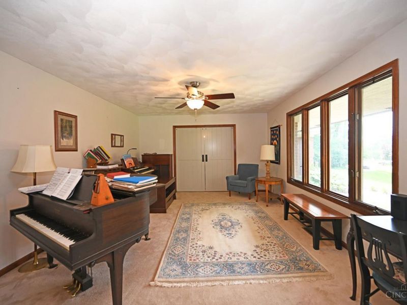 560 Louise Drive, Xenia, OH 45385 Photo 10
