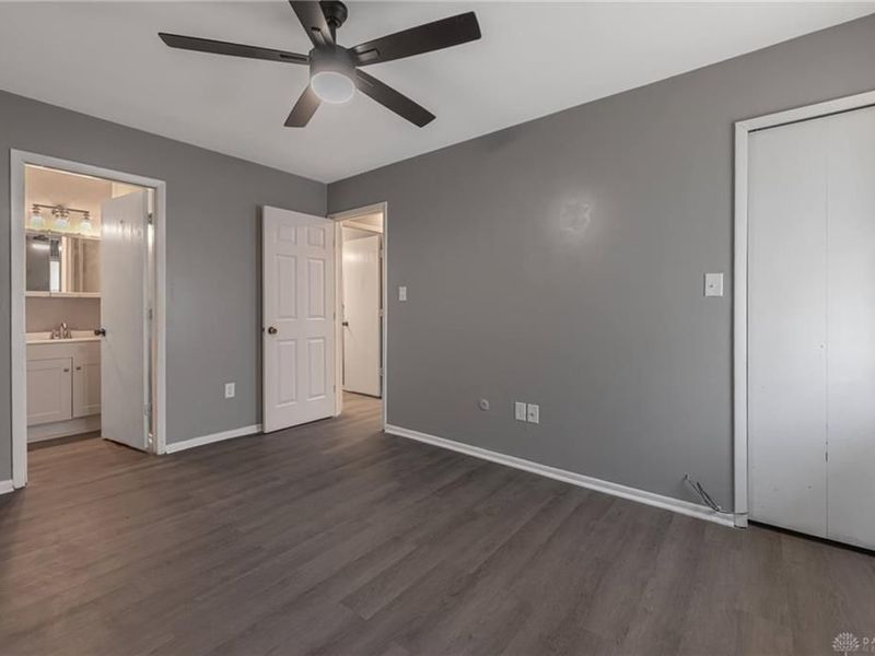 7745 Essington Circle, Centerville, OH 45459 Photo 11