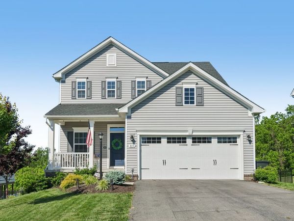 311 Crossing Drive , Eighty Four, PA 15330