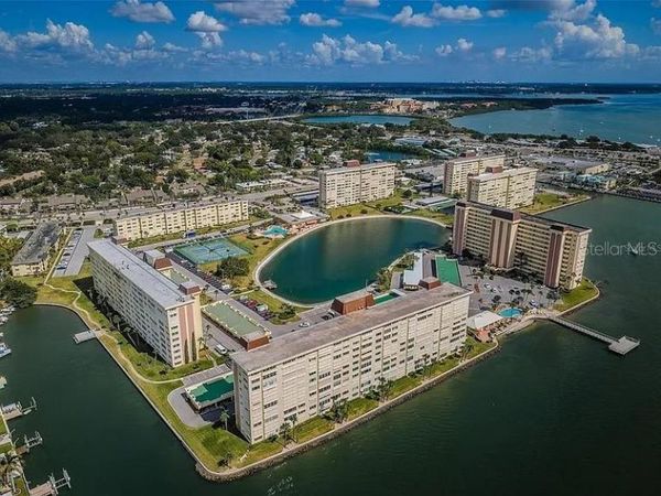 4575 COVE CIRCLE , Unit 703, ST PETERSBURG, FL 33708