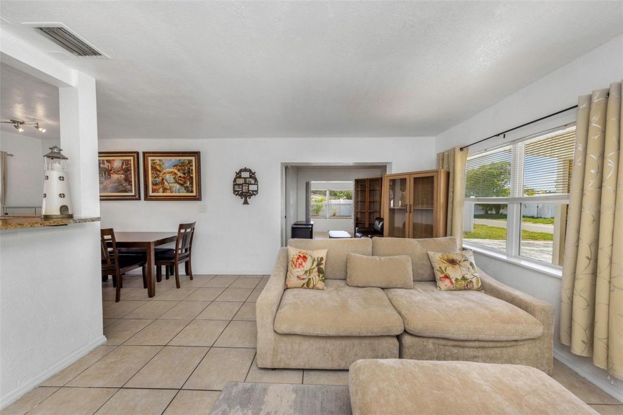 3600 72nd Street N, Saint Petersburg, FL 33710 Photo
