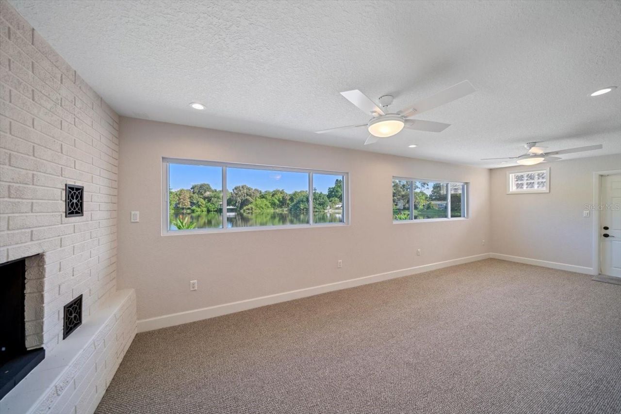 1163 60th Avenue S, Saint Petersburg, FL 33705 Photo