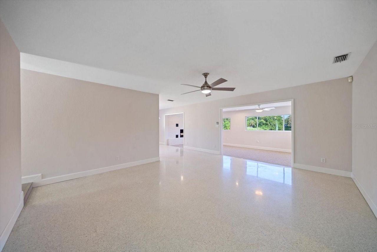 1163 60th Avenue S, Saint Petersburg, FL 33705 Photo