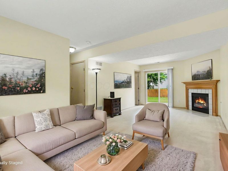 7872 Fairfax Loop Drive, Blacklick, OH 43004 Photo 18