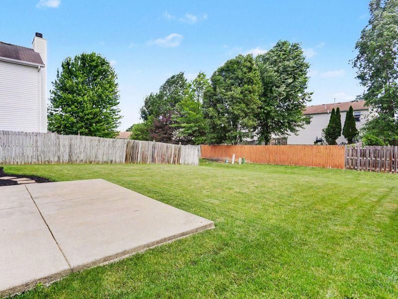 7872 Fairfax Loop Drive, Blacklick, OH 43004 Photo 25