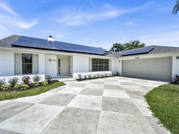 2582 SW Mcdonald Street, Port St. Lucie, FL 34953