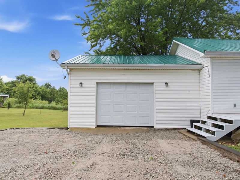 32 Pleasant View Drive, Manchester, OH 45144 Photo 4