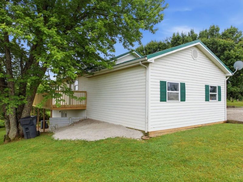 32 Pleasant View Drive, Manchester, OH 45144 Photo 5