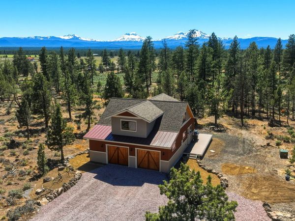 16670 Jordan Road, Sisters, OR 97759