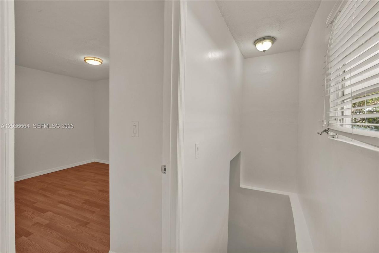 2145 SW 7th St , Unit 2, Miami, FL 33135 Photo