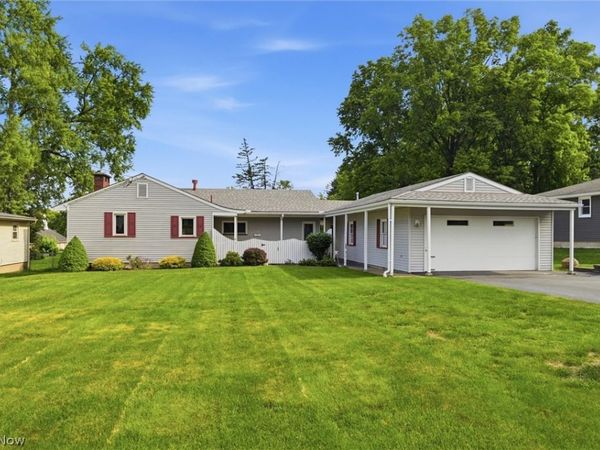 150 7th Street, Columbiana, OH 44408