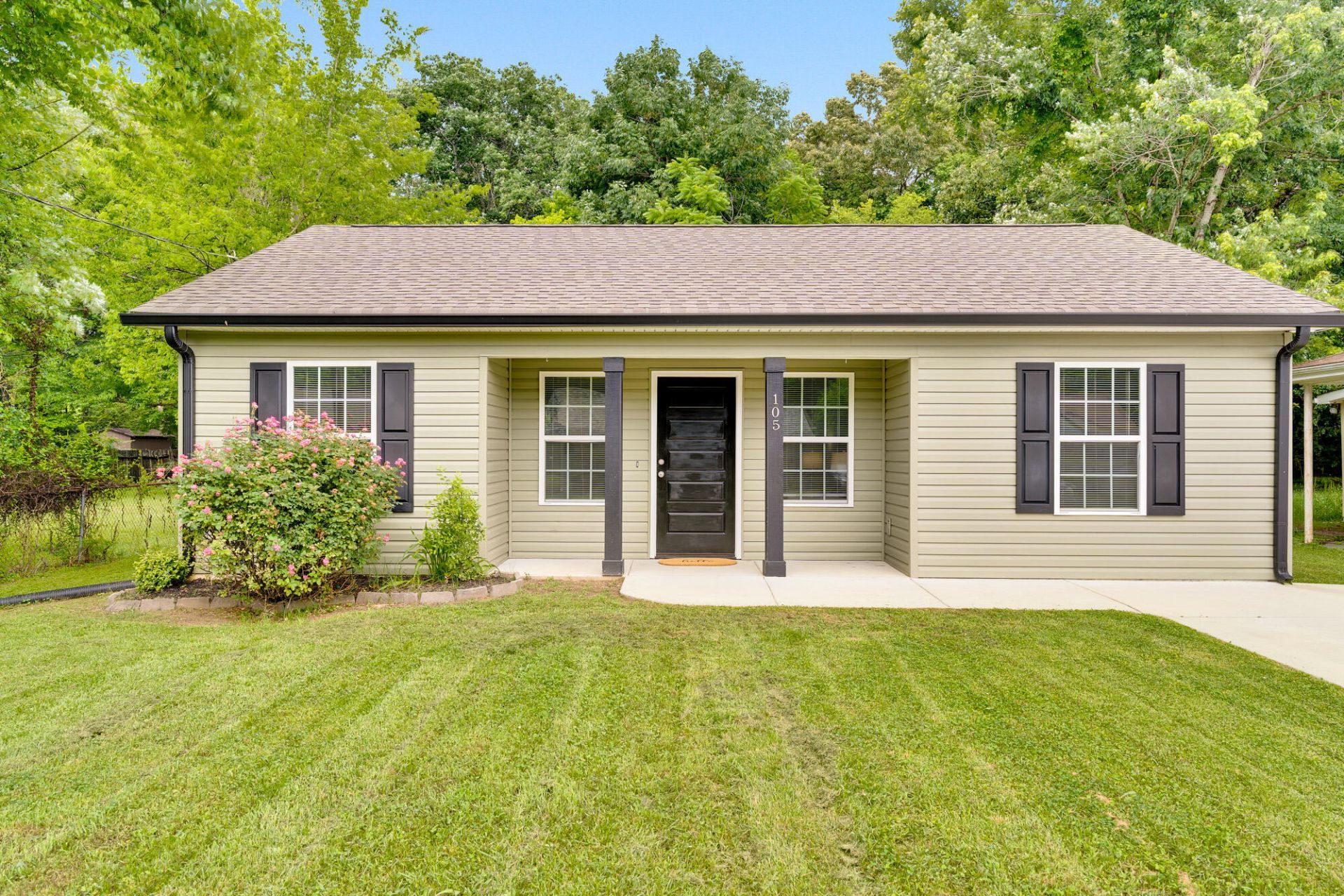 105 Biscayne Boulevard, Rossville, GA 30741 Main Photo