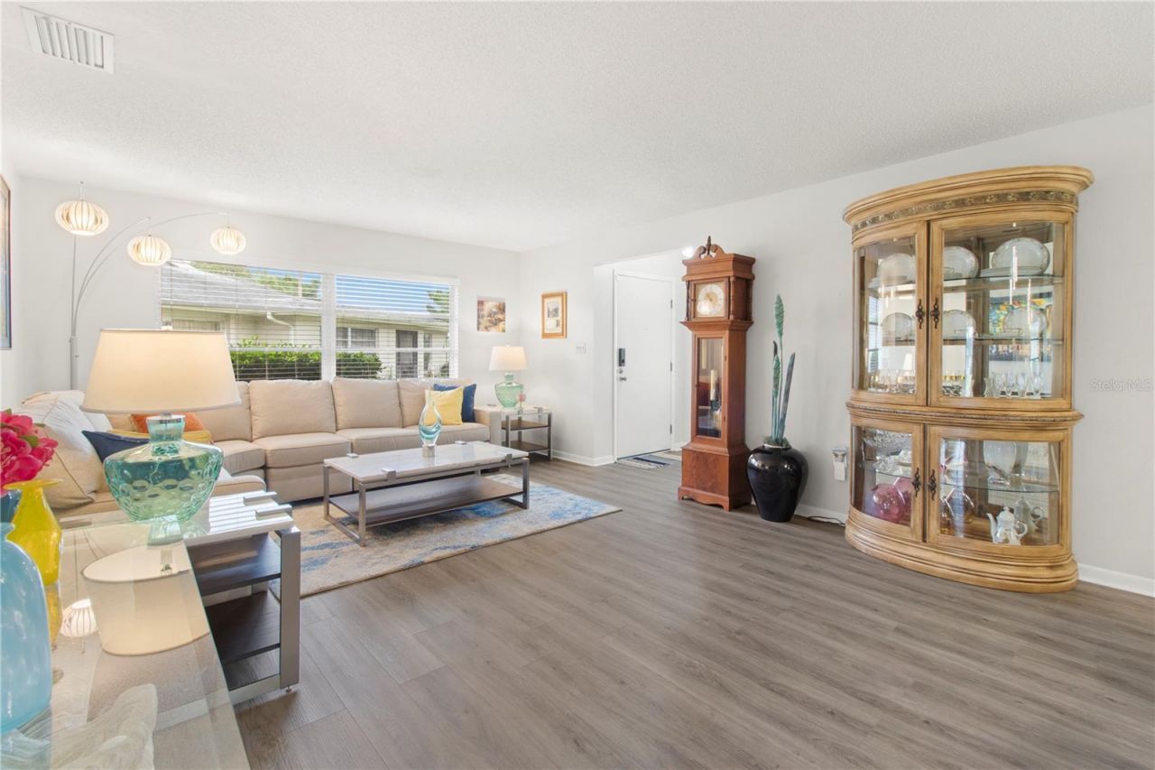 4136 Bowling Green Circle, Unit 23, Sarasota, FL 34233 Photo