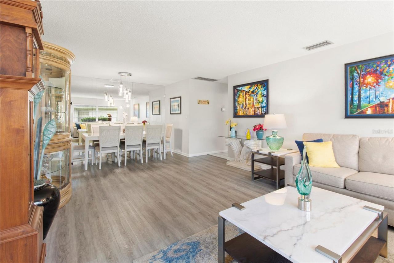 4136 Bowling Green Circle, Unit 23, Sarasota, FL 34233 Photo