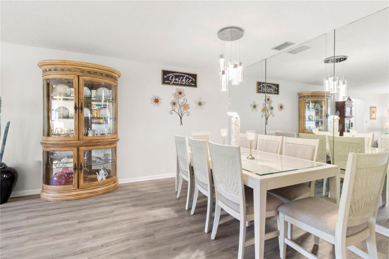 4136 Bowling Green Circle, Unit 23, Sarasota, FL 34233 Photo